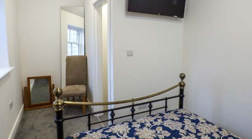 Photo of 2 Primitive Croft