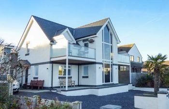 Glan Y Mor Holiday Cottage