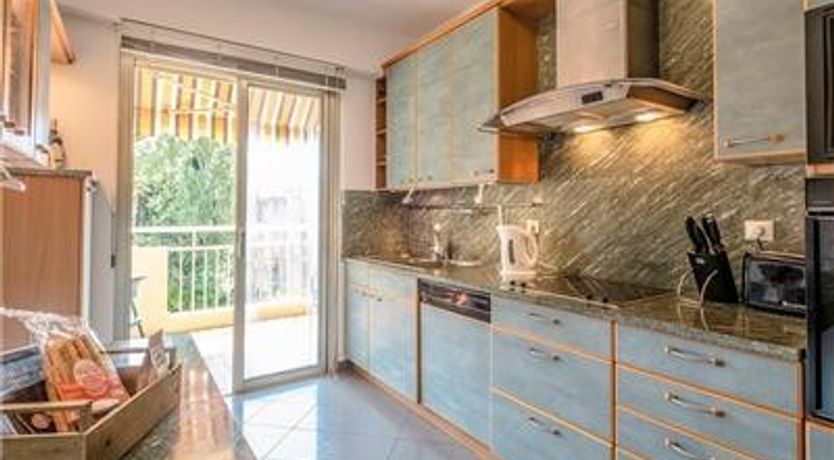 Photo of Mimosa - Stylish & Relaxing