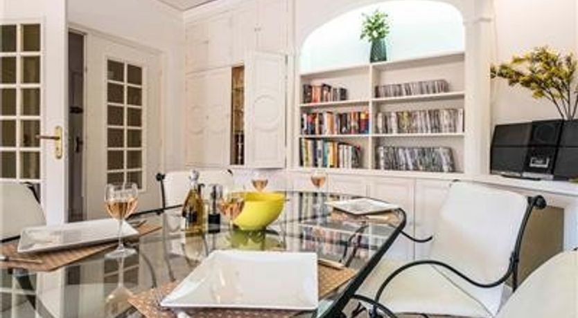 Photo of Mimosa - Stylish & Relaxing