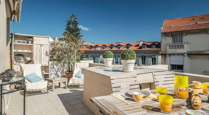 Photo of La Terrasse - Large Terrace & Great Location
