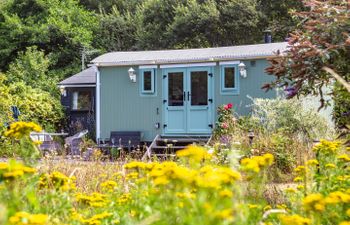 The Shepherd's Hut Holiday Cottage