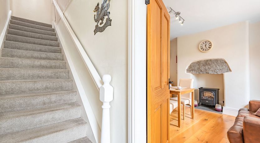 Photo of Waedog Bach