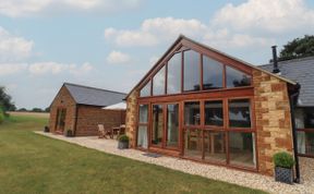 Photo of Hook Norton Barn