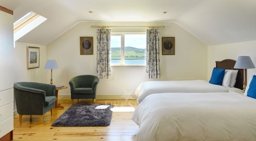 Photo of Luxury Dingle Townhouse 