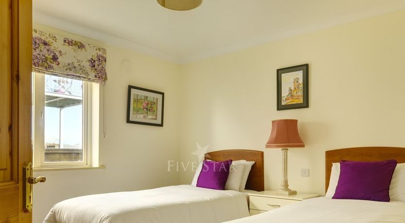 Photo of Luxury Dingle Townhouse 