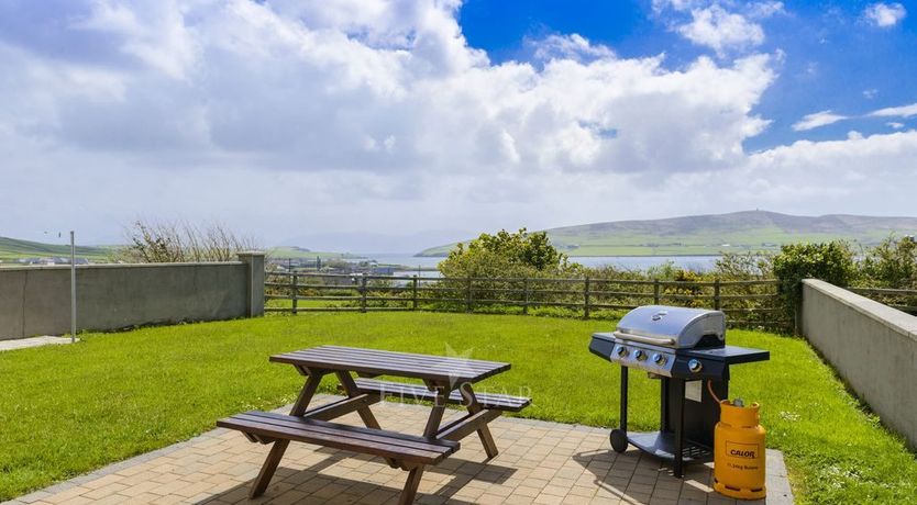 Photo of Luxury Dingle Townhouse 