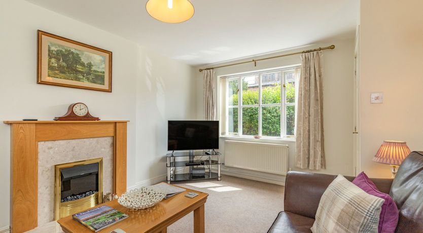 Photo of 4 Aldelyme Court