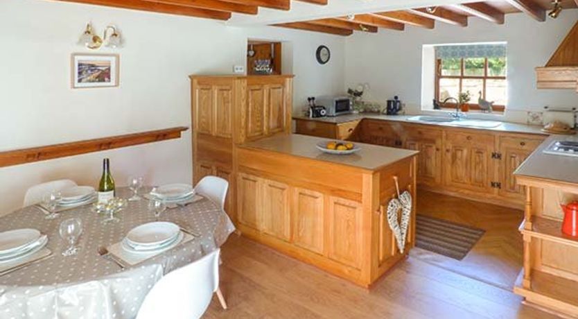 Photo of Quakers Cottage