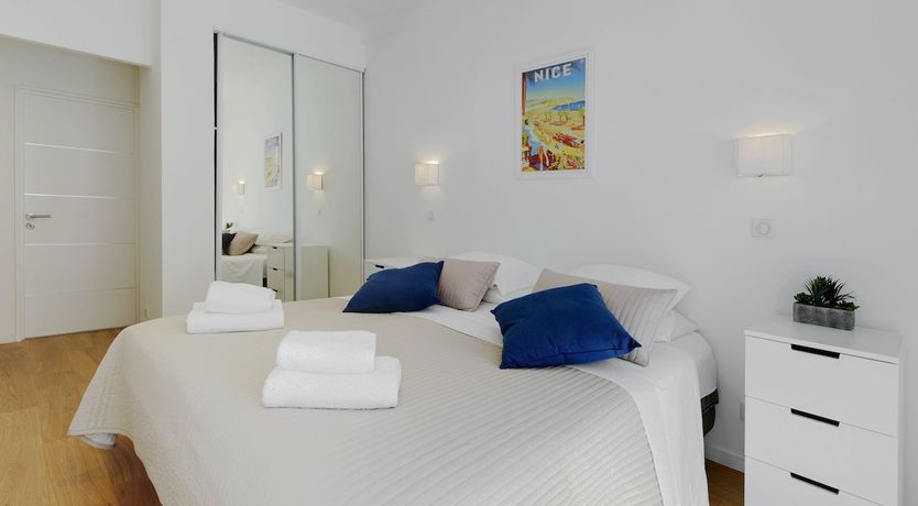 Photo of Lumiere - Elegant Double Apartment