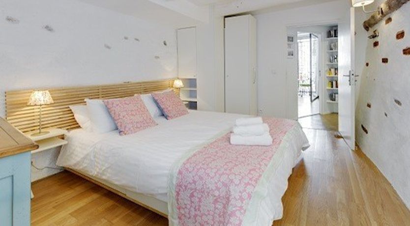 Photo of Magnolia - Prime Location!