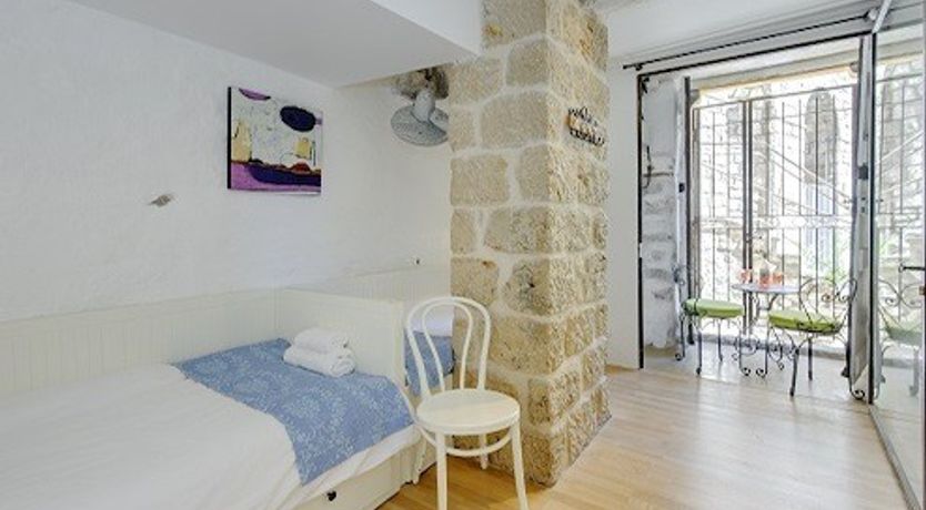 Photo of Magnolia - Prime Location!