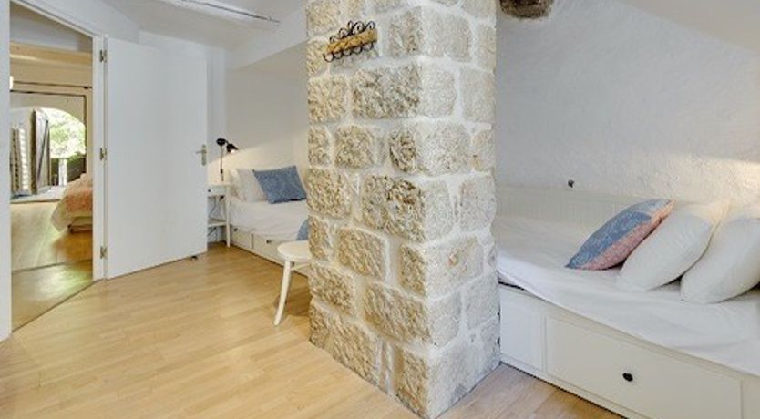 Photo of Magnolia - Prime Location!