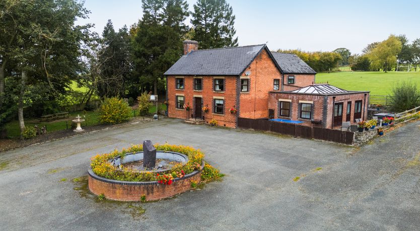 Photo of Ty Newydd