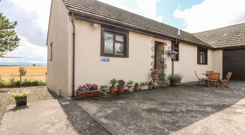 Photo of Courtyard Cottage