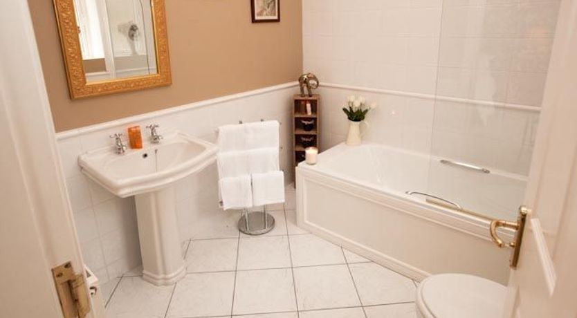 Photo of Killarney Manor House