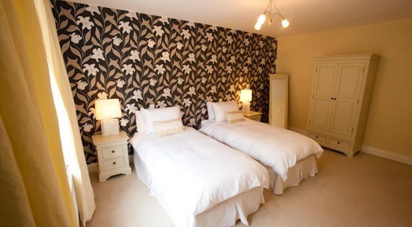 Photo of Killarney Manor House