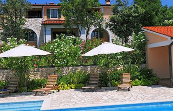 Biljana Holiday Home