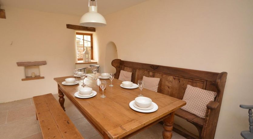 Photo of 3 Bed in Uplowman