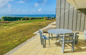 Saltwater, One Lusty Glaze Apartment