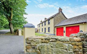 Photo of 2 Bed in Haverfordwest