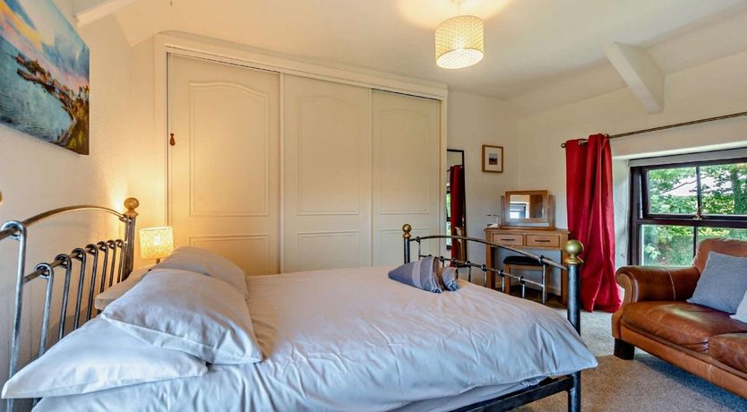 Photo of 2 Bed in Haverfordwest