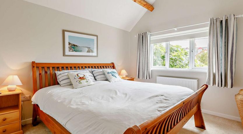 Photo of 4 Bed in Bude