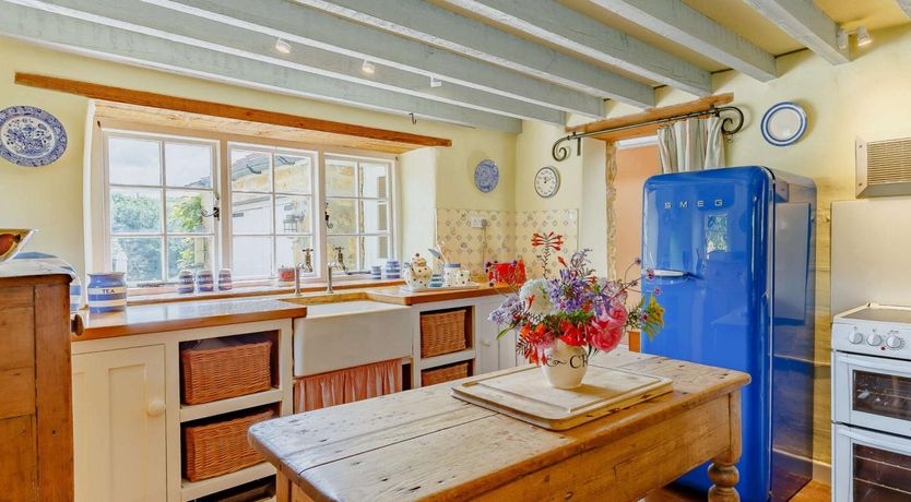 Photo of 3 Bed in Beaminster