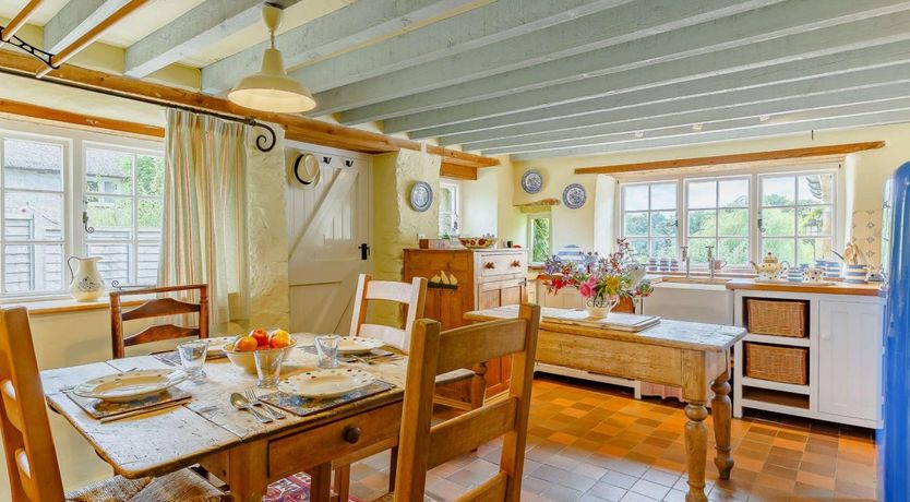 Photo of 3 Bed in Beaminster