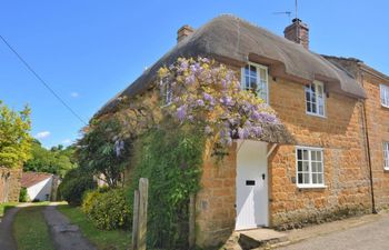 in Stoke Abbott (50738) Holiday Cottage