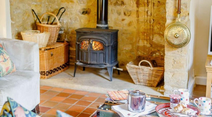 Photo of 3 Bed in Stoke Abbott