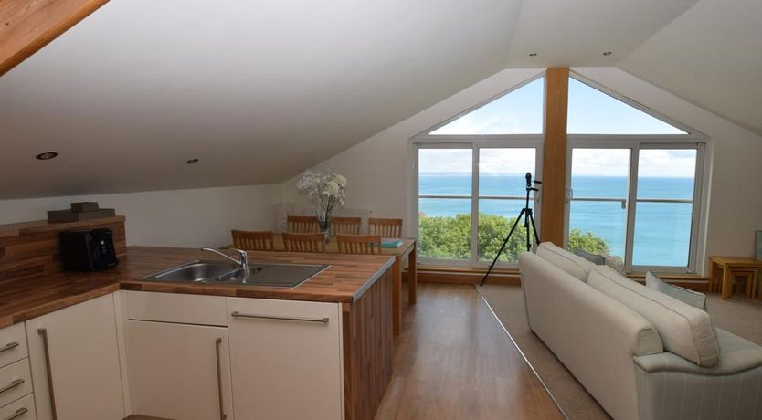 Photo of 2 Bed in Torquay