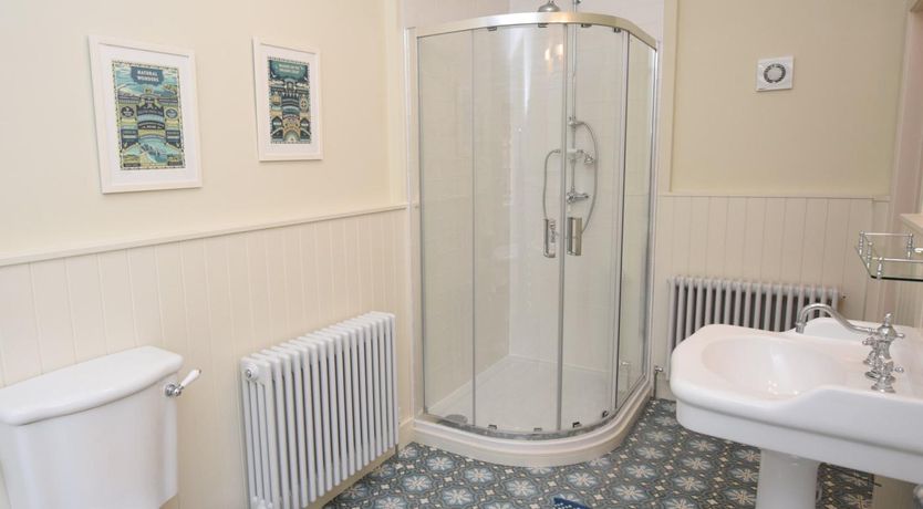 Photo of 1 Bed in Stoke Abbott