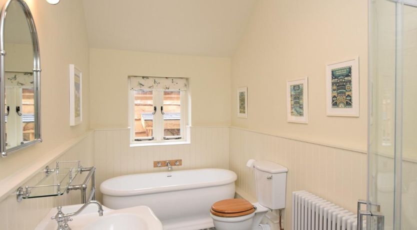 Photo of 1 Bed in Stoke Abbott