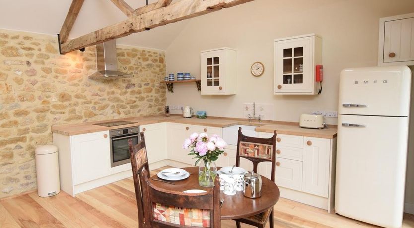 Photo of 1 Bed in Stoke Abbott