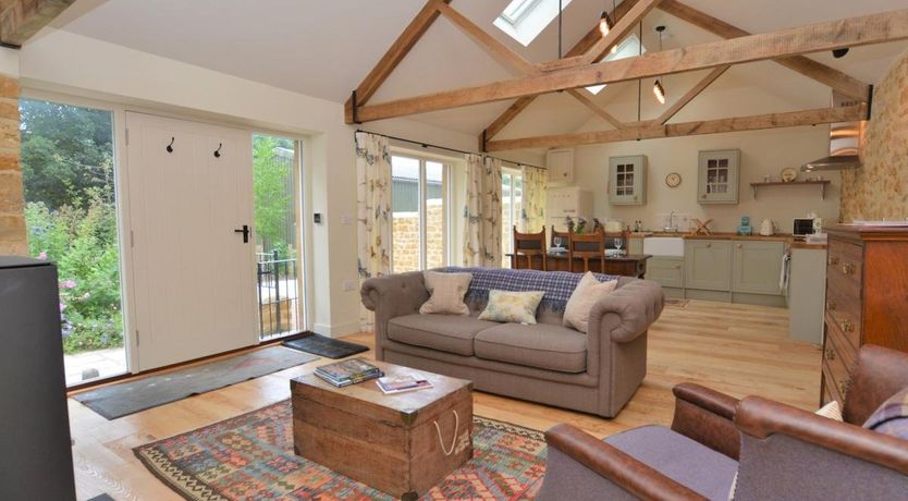 Photo of 2 Bed in Stoke Abbott