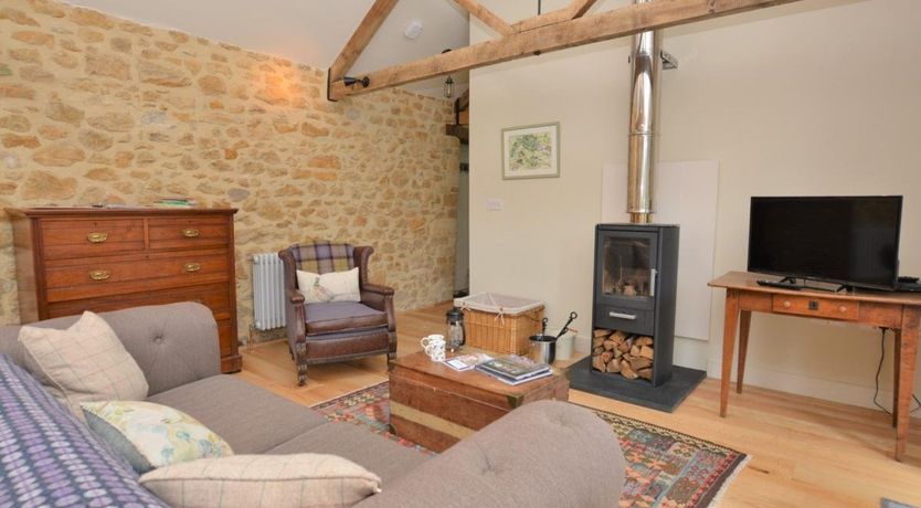 Photo of 2 Bed in Stoke Abbott