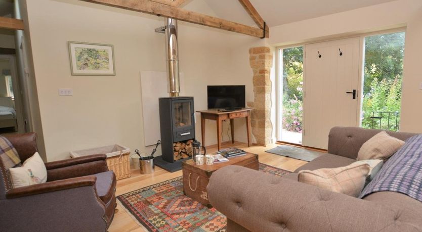 Photo of 2 Bed in Stoke Abbott