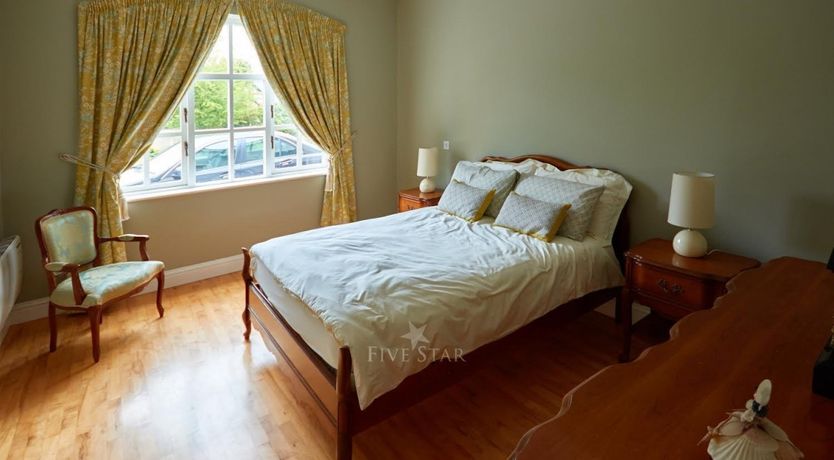 Photo of 5-Star Killarney Family Home 