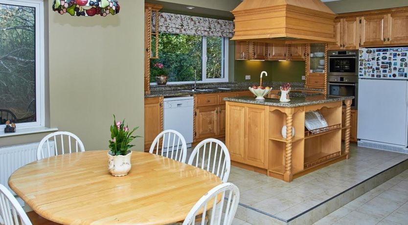 Photo of 5-Star Killarney Family Home 