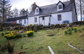 Photo of old-grumbeg-cottage