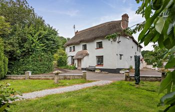 4 Bed in Sampford Courtenay Holiday Cottage