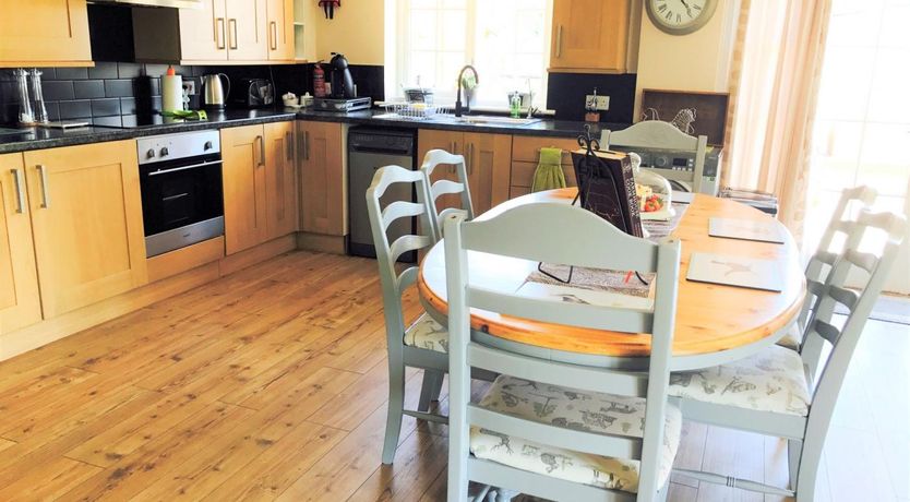 Photo of 2 Bed in Crediton