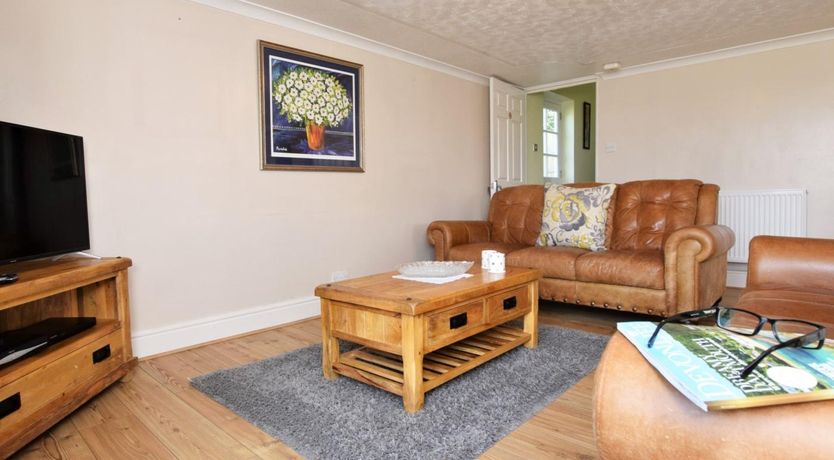 Photo of 2 Bed in Crediton