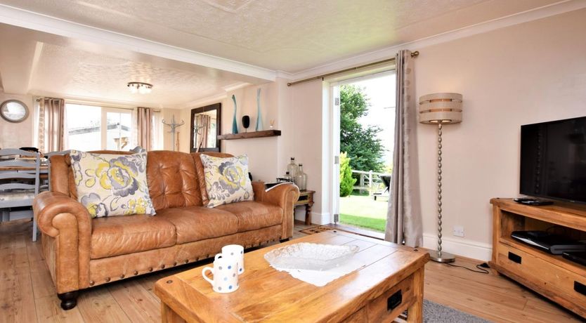 Photo of 2 Bed in Crediton