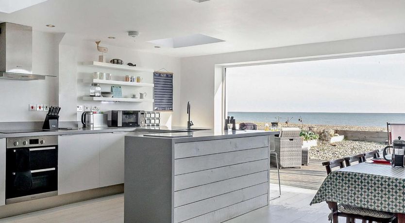 Photo of 3 Bed in Pevensey Bay