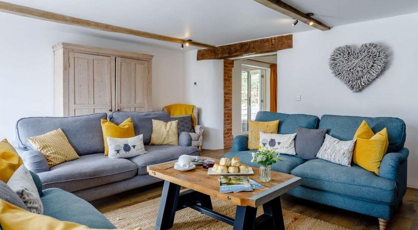 Photo of 4 Bed in Payhembury