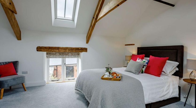 Photo of 4 Bed in Payhembury