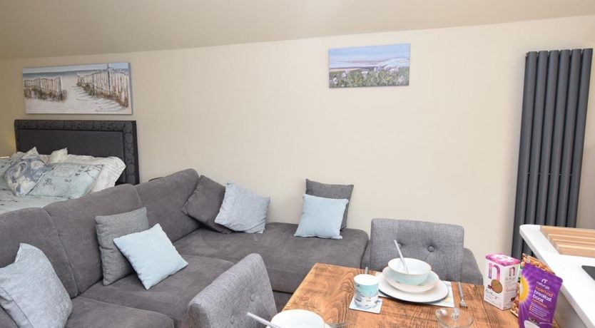 Photo of 1 Bed in Pennington