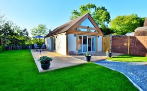 Photo of in Lymington  (50723)